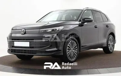 Volkswagen Tiguan 2.0 tdi Edition 150cv dsg nuova a Casatenovo