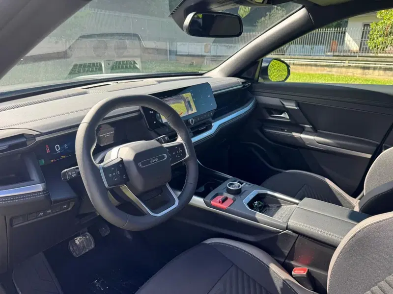 Jeep Compass nuova a Salerno (8)
