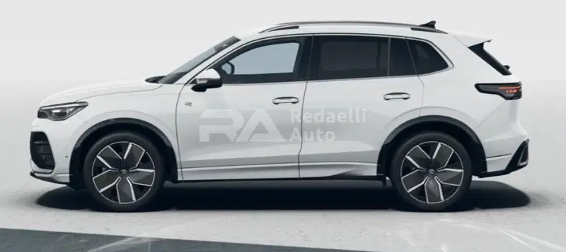 Volkswagen Tiguan nuova a Lecco (2)