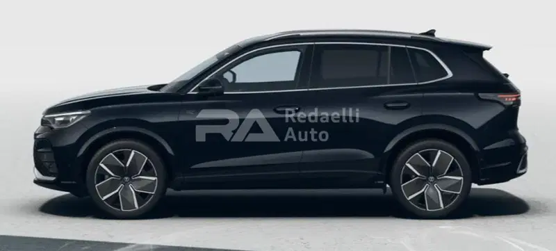 Volkswagen Tiguan nuova a Lecco (2)