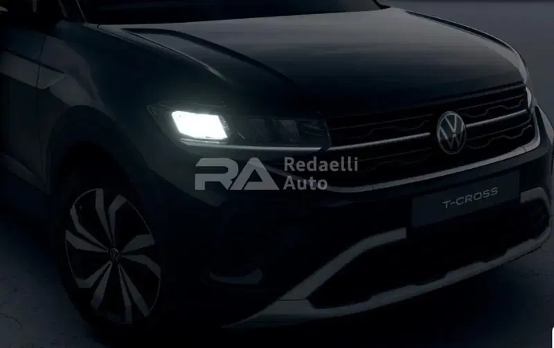 Volkswagen T-Cross nuova a Lecco (4)