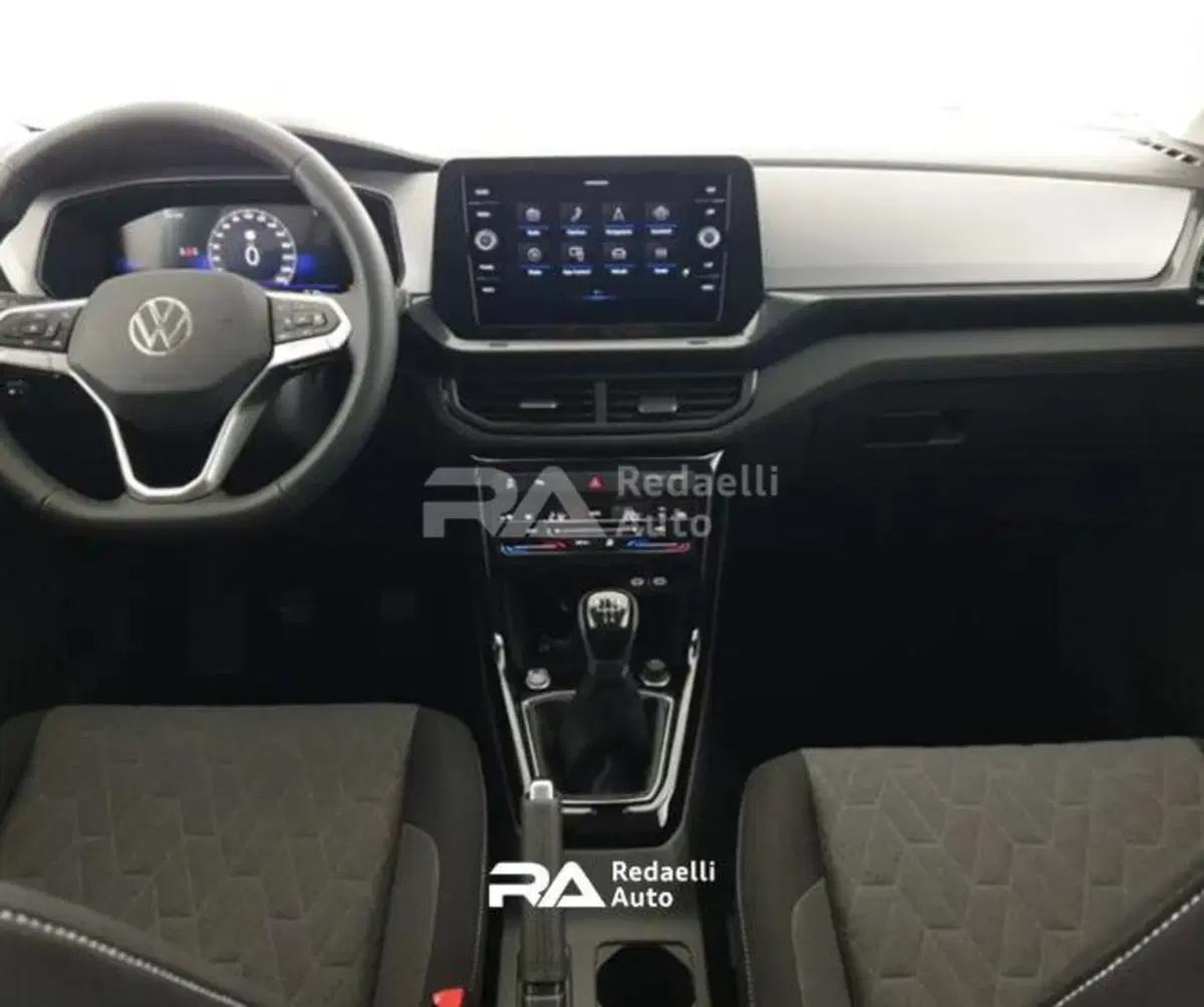 Volkswagen T-Cross nuova a Lecco (6)
