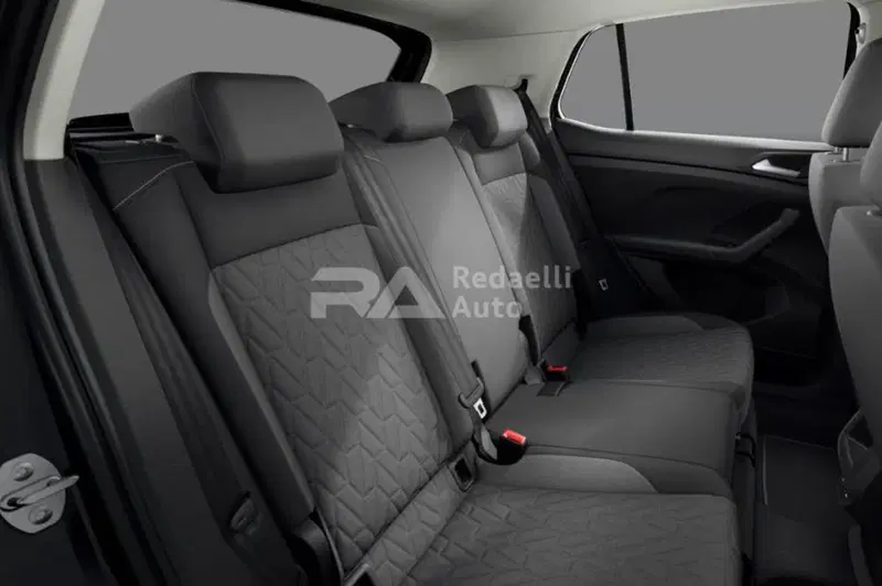 Volkswagen T-Cross nuova a Lecco (7)