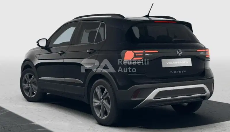 Volkswagen T-Cross nuova a Lecco (3)