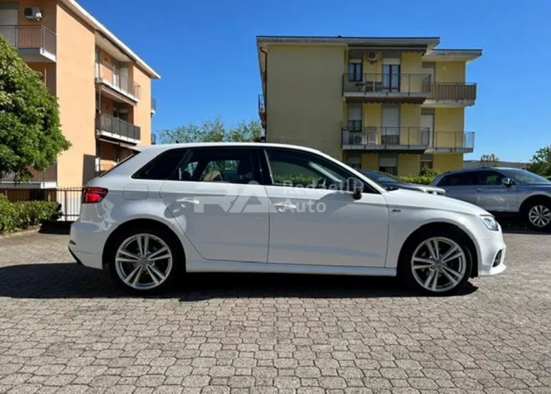 Audi A3 Sportback usata a Lecco (4)