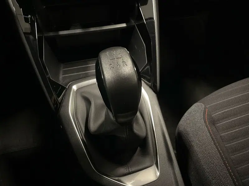 Peugeot 208 usata a Firenze (18)