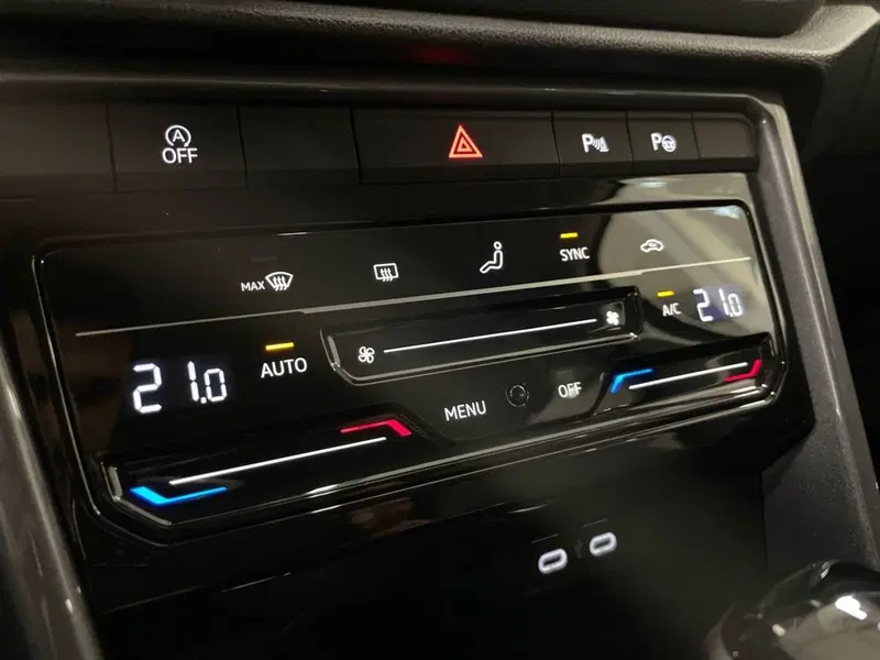 Volkswagen T-Roc usata a Prato (15)