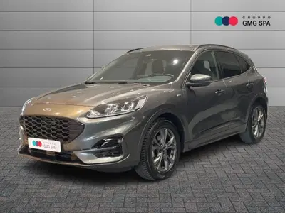 Ford Kuga 1.5 EcoBlue 120 CV 2WD ST-Line del 2022 usata a Vinci