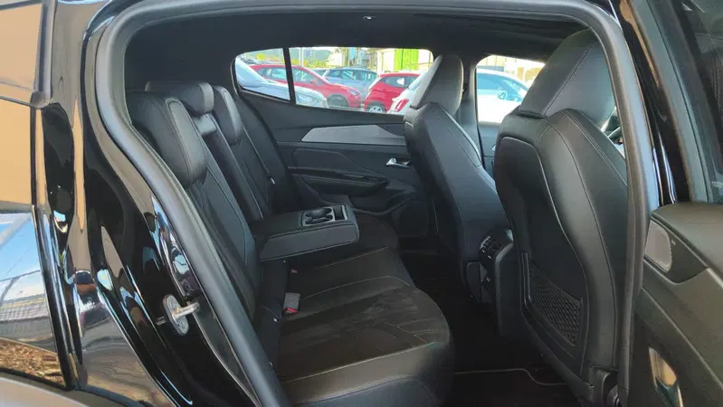 Peugeot 408 usata a Firenze (12)