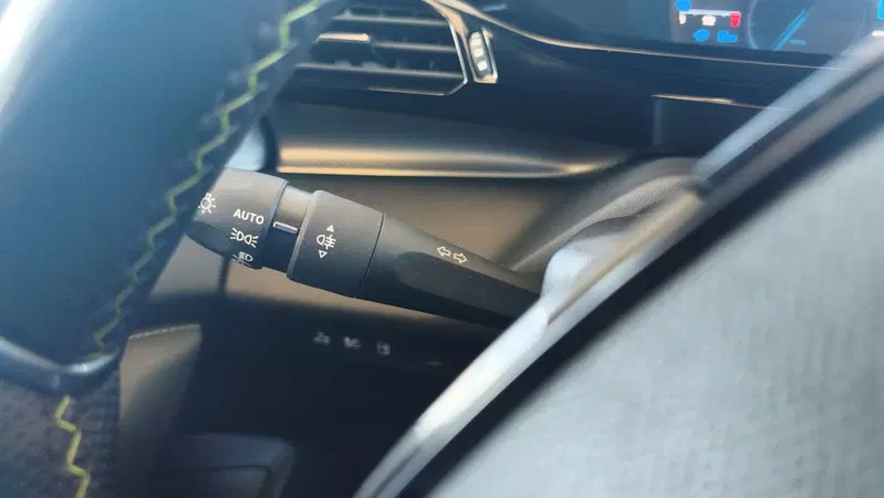 Peugeot 408 usata a Firenze (18)