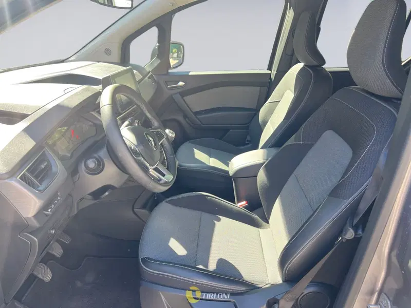 Renault Kangoo usata a Milano (10)