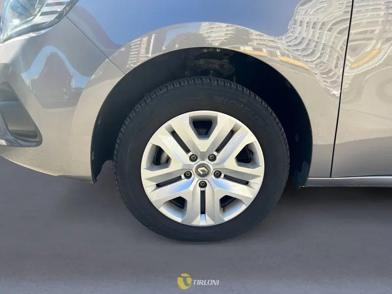 Renault Kangoo usata a Milano (17)