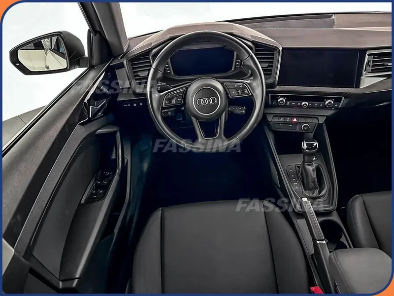 Audi A1 allstreet usata a Milano (10)