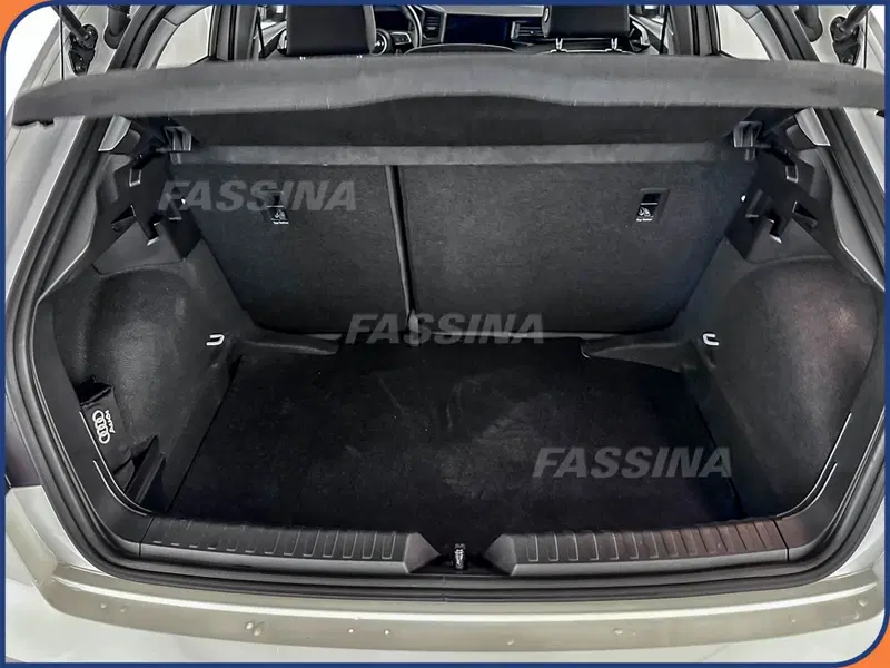 Audi A1 allstreet usata a Milano (12)
