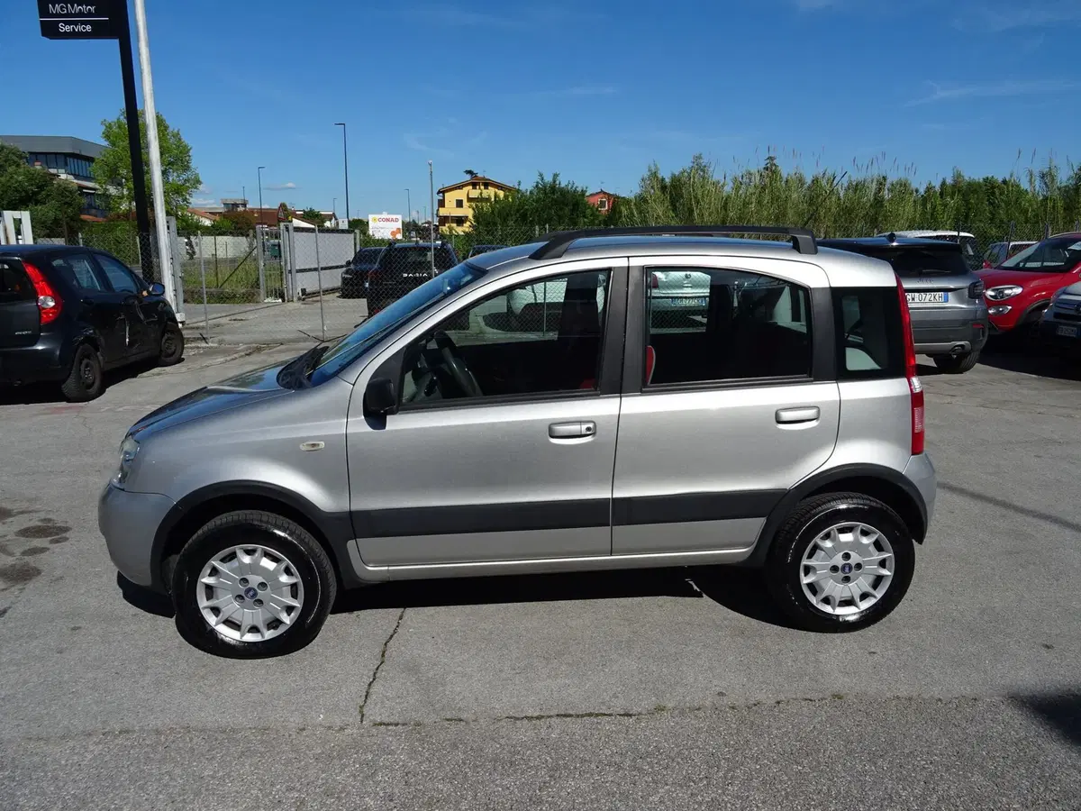 Fiat Panda usata a Lucca (2)