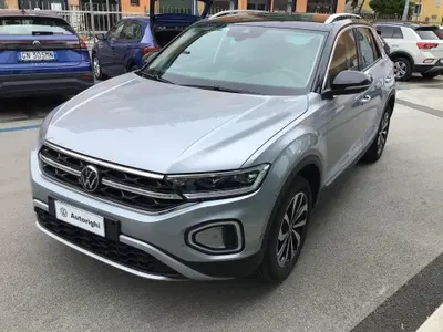 Volkswagen T-Roc 1.5 TSI ACT DSG Style BlueMotion Technology del 2023 usata a Chiavari