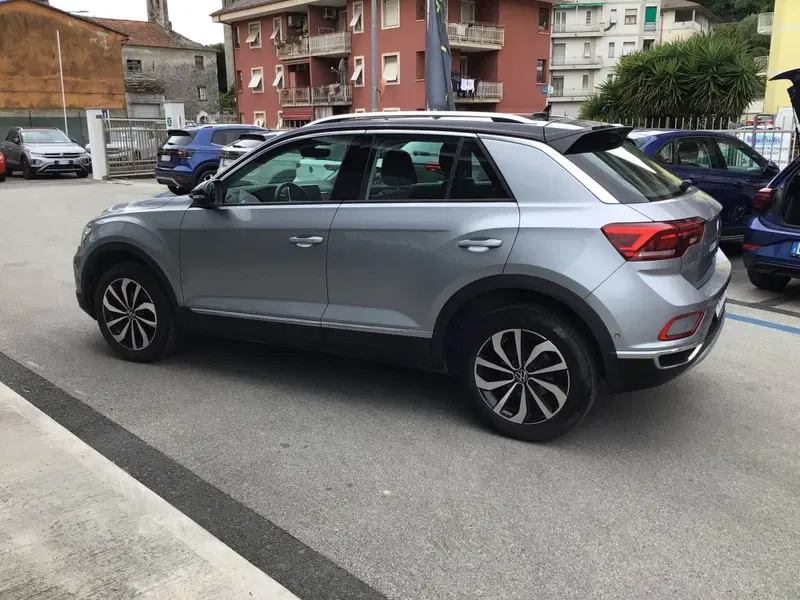Volkswagen T-Roc usata a Genova (8)