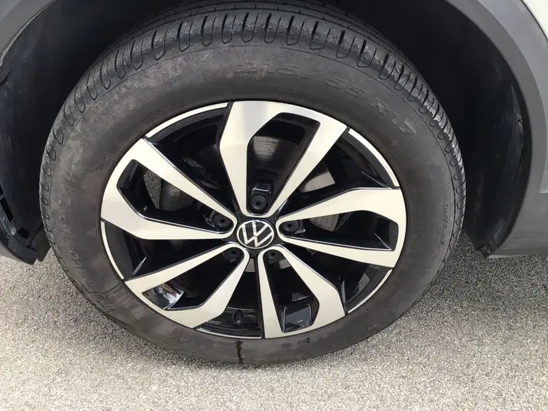 Volkswagen T-Roc usata a Genova (9)