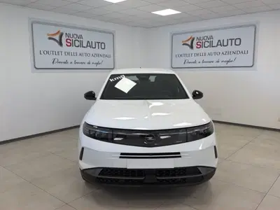 Opel Grandland 1.2 hybrid Edition 145cv e-dcs6 nuova a Carini
