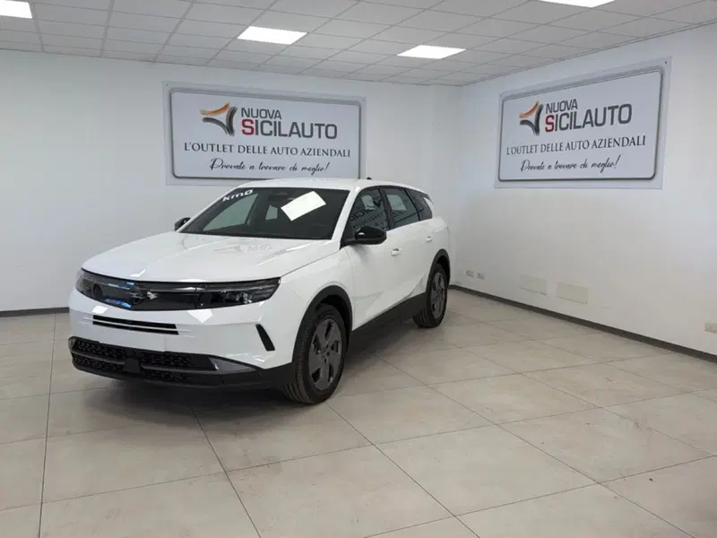 Opel Grandland nuova a Palermo (2)
