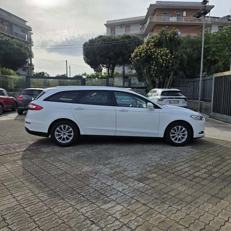 Ford Mondeo Station Wagon usata a Catania (10)
