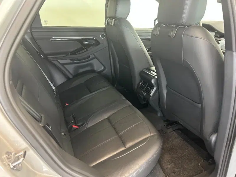 Land Rover Range Rover Evoque usata a Venezia (12)