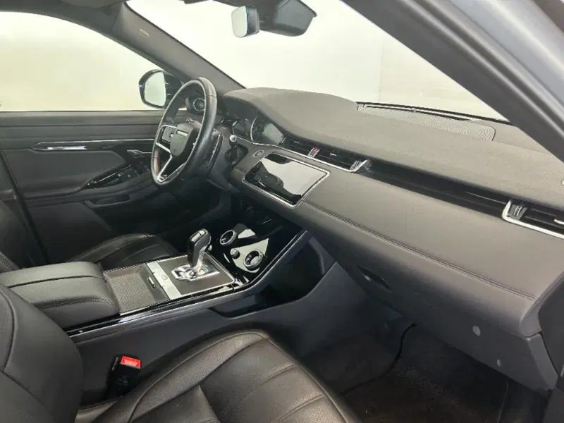 Land Rover Range Rover Evoque usata a Venezia (13)