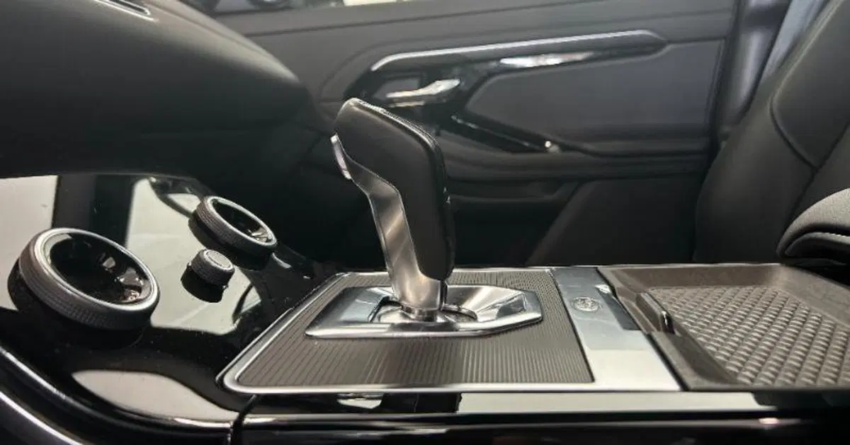 Land Rover Range Rover Evoque usata a Venezia (16)