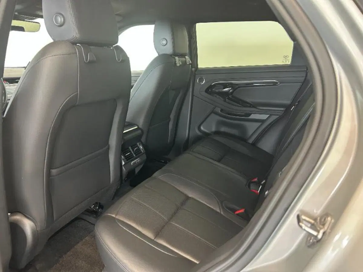 Land Rover Range Rover Evoque usata a Venezia (19)