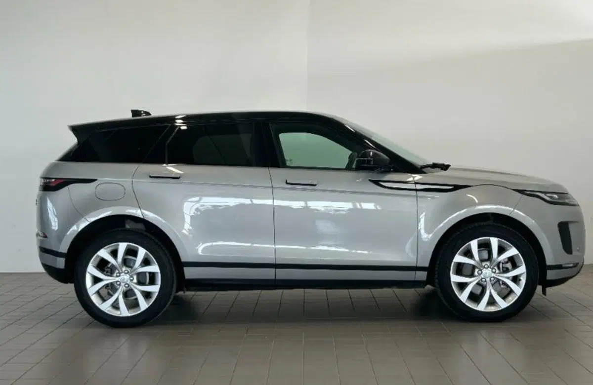 Land Rover Range Rover Evoque usata a Venezia (7)