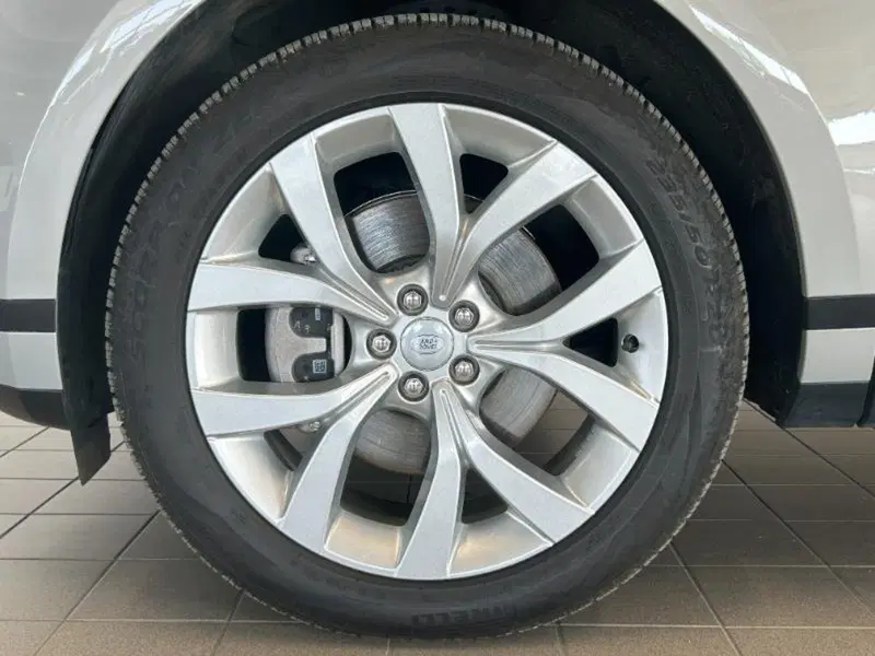 Land Rover Range Rover Evoque usata a Venezia (9)