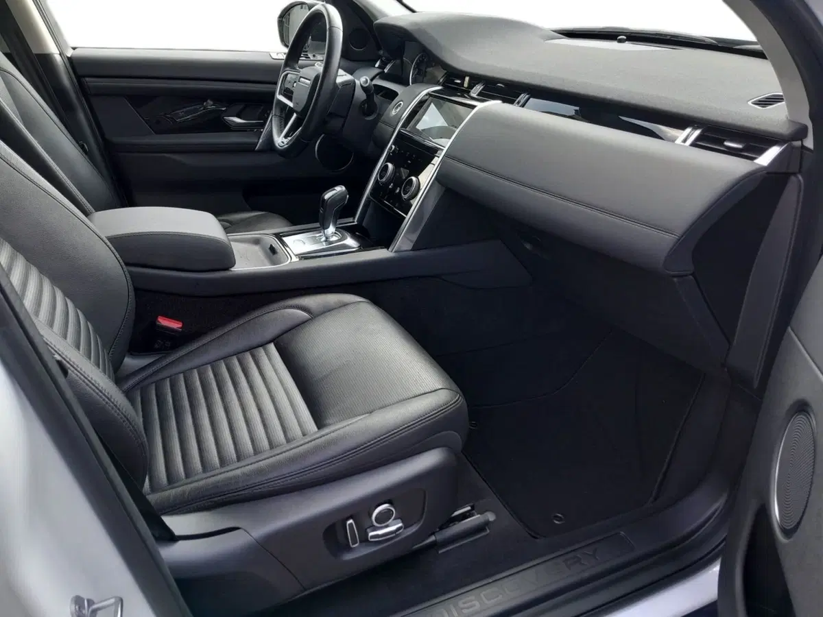 Land Rover Discovery Sport usata a Cuneo (3)