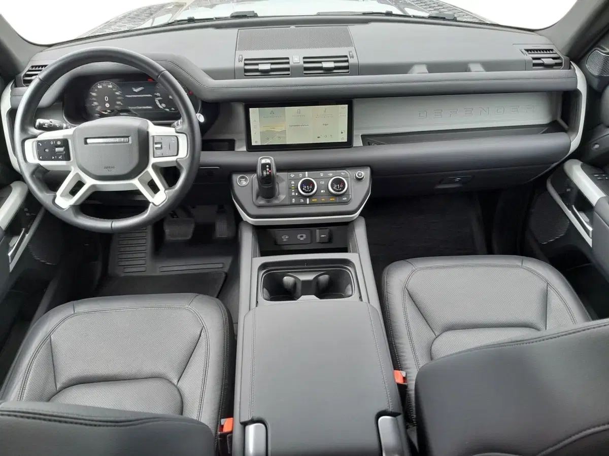 Land Rover Defender usata a Cuneo (4)