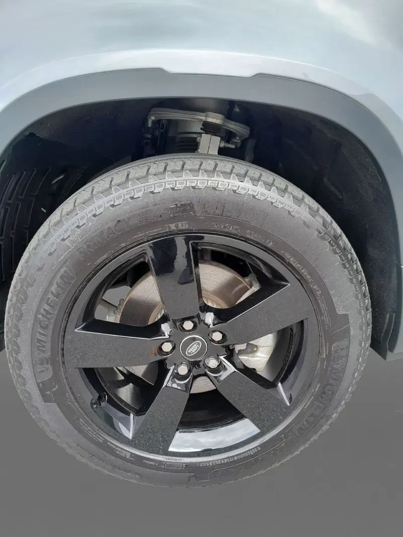 Land Rover Defender usata a Cuneo (9)