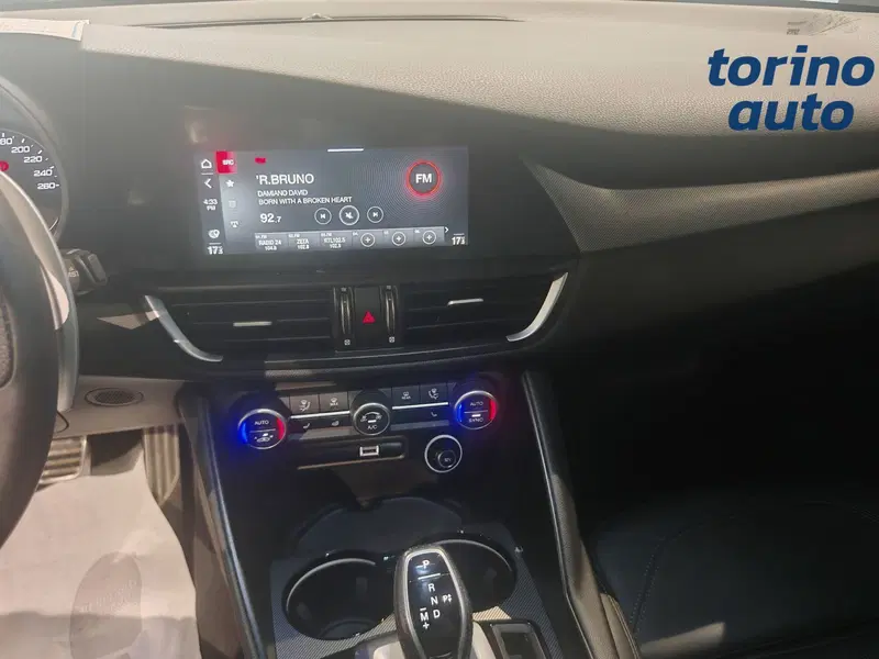 Alfa Romeo Giulia usata a Torino (11)