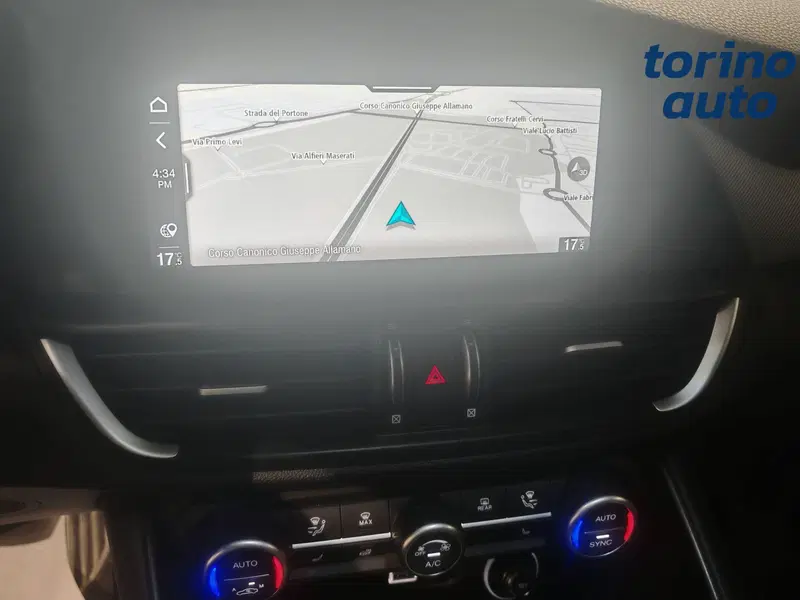 Alfa Romeo Giulia usata a Torino (17)