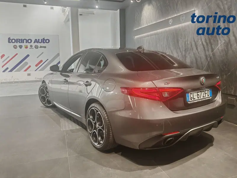 Alfa Romeo Giulia usata a Torino (4)