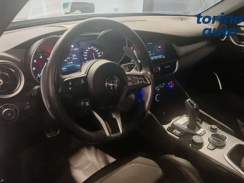 Alfa Romeo Giulia usata a Torino (6)