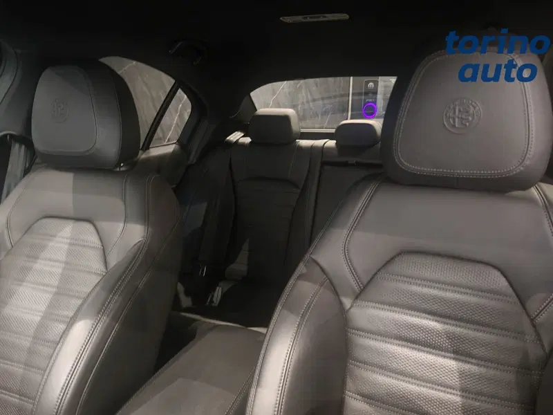 Alfa Romeo Giulia usata a Torino (7)