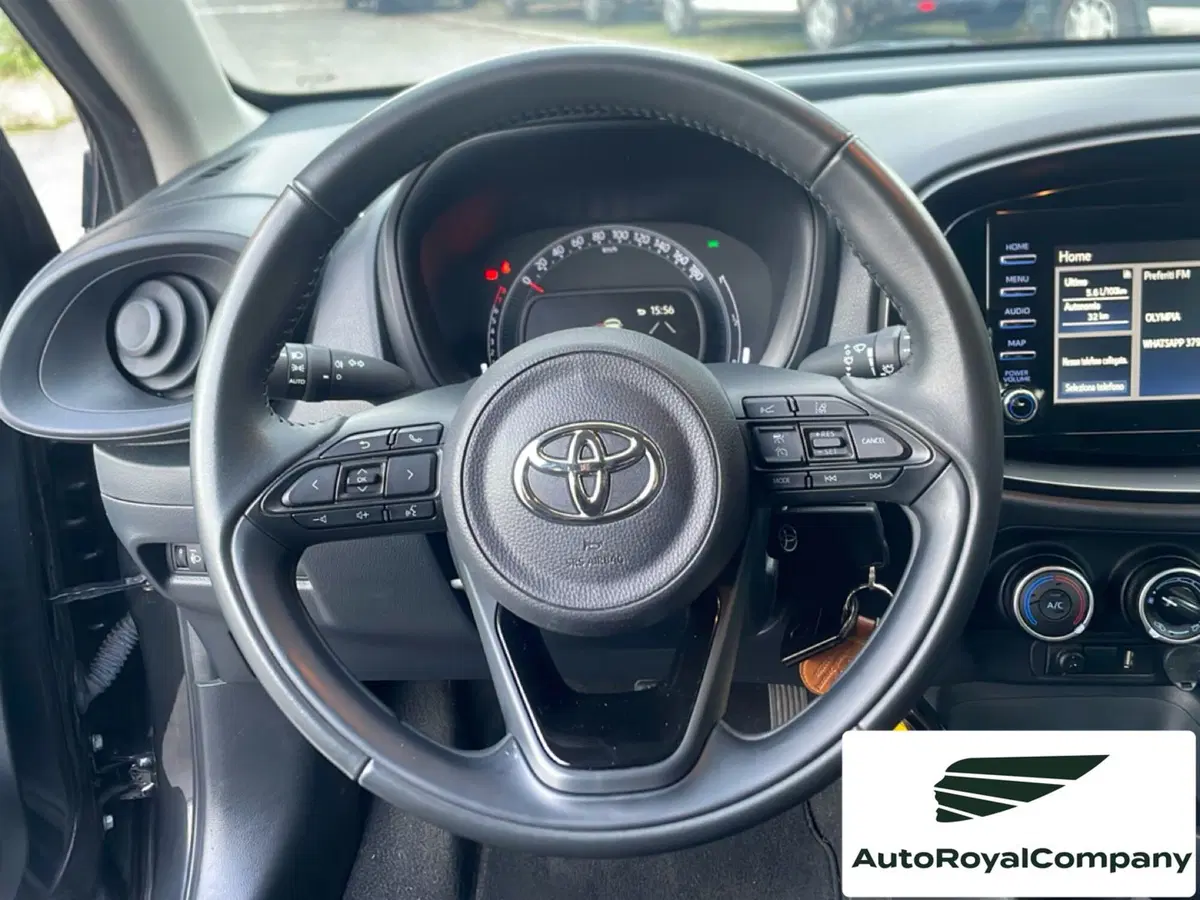 Toyota Aygo X nuova a Roma (12)