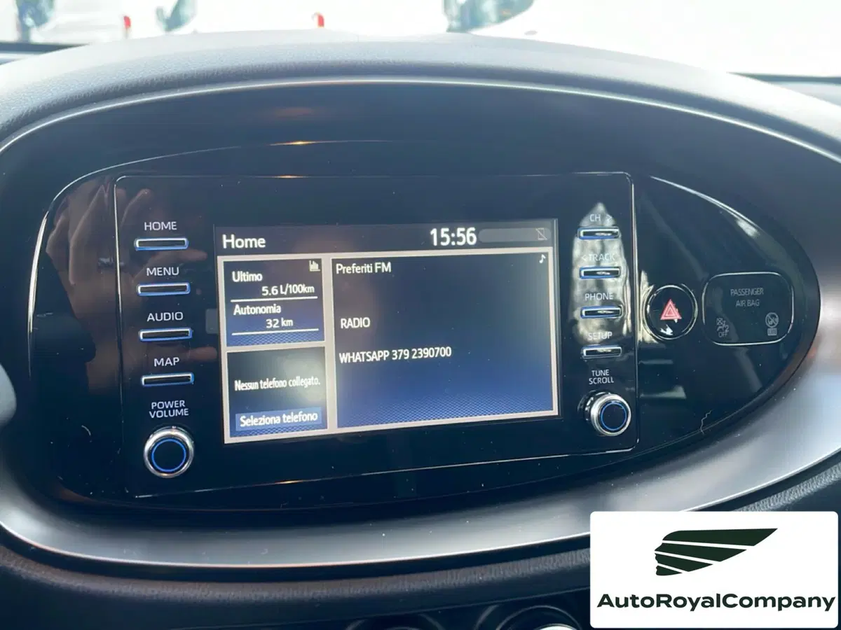Toyota Aygo X nuova a Roma (15)