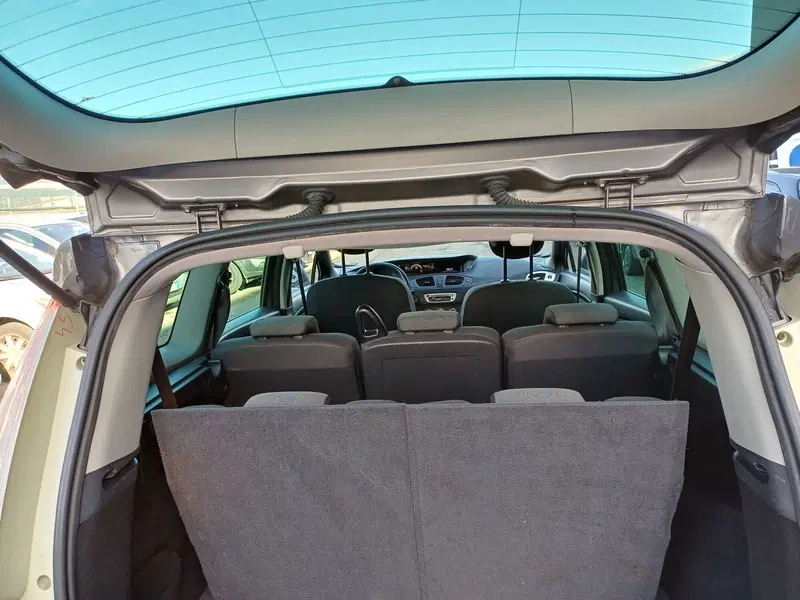 Renault Grand Scénic usata a Modena (9)