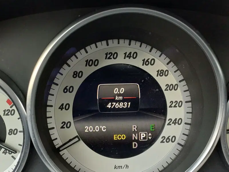 Mercedes-Benz Classe E Station Wagon usata a Modena (13)