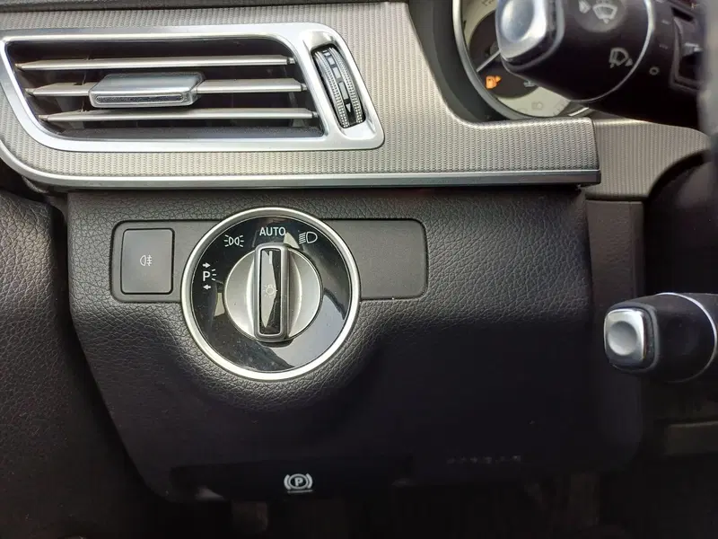 Mercedes-Benz Classe E Station Wagon usata a Modena (18)