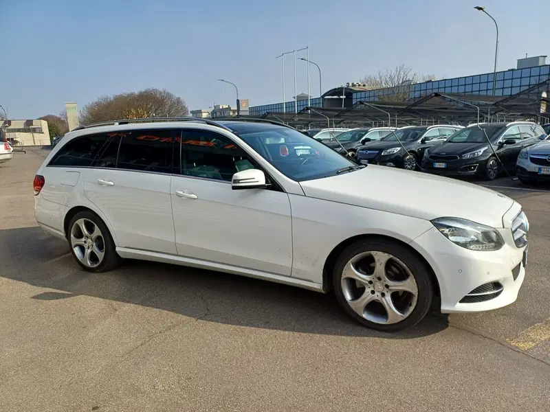 Mercedes-Benz Classe E Station Wagon usata a Modena (4)