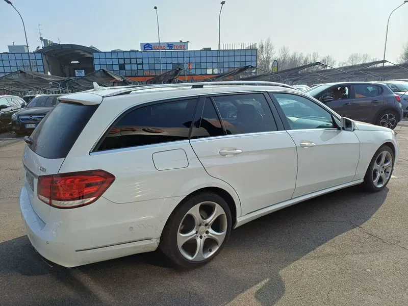 Mercedes-Benz Classe E Station Wagon usata a Modena (5)