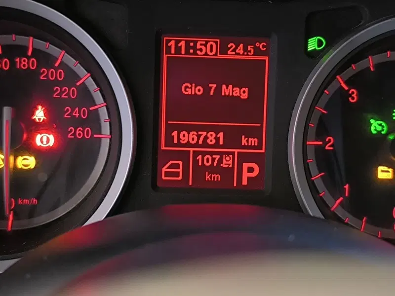 Alfa Romeo 159 SportWagon usata a Udine (13)