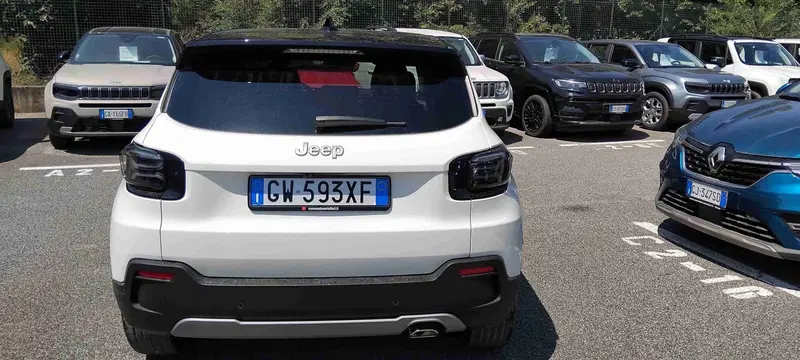 Jeep Avenger usata a Roma