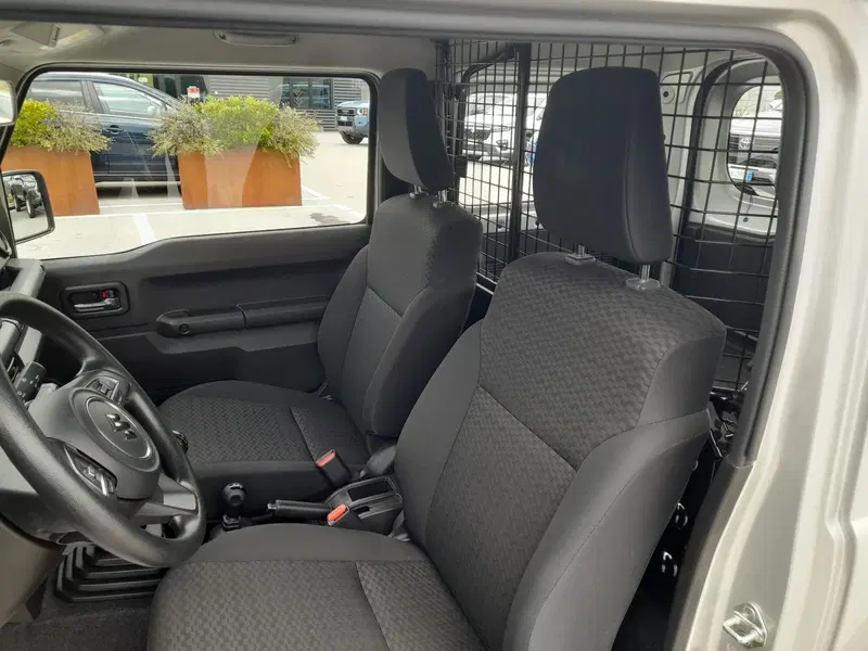 Suzuki Jimny usata a L'Aquila (10)