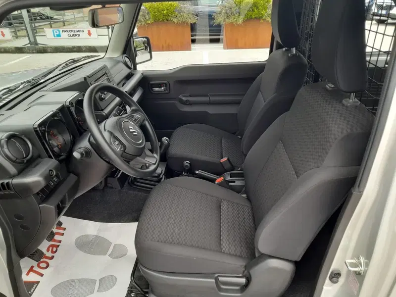 Suzuki Jimny usata a L'Aquila (11)